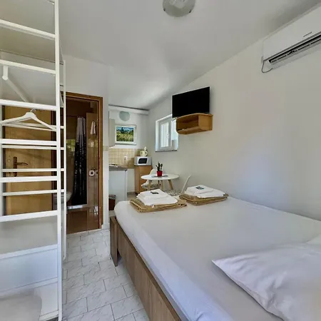 Near In Krk-insel Krk 53903 Apartmán *